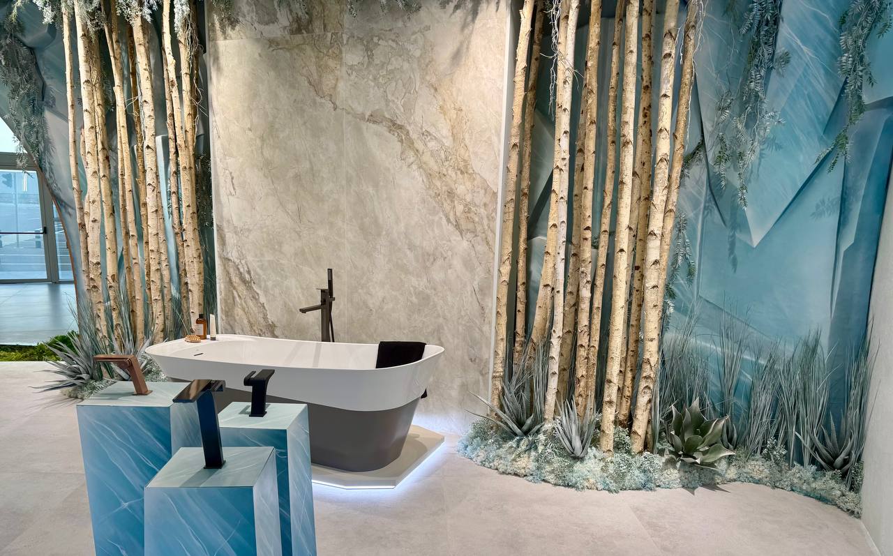 photo_5879468327812402530_y